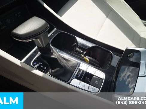 Certified 2025 Hyundai Tucson SEL FWD image 9