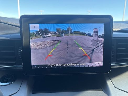 Used 2023 Ford Explorer XLT w/ Equipment Group 202A image 27