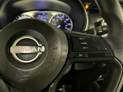 Certified 2025 Nissan Kicks Play S FWD image 18