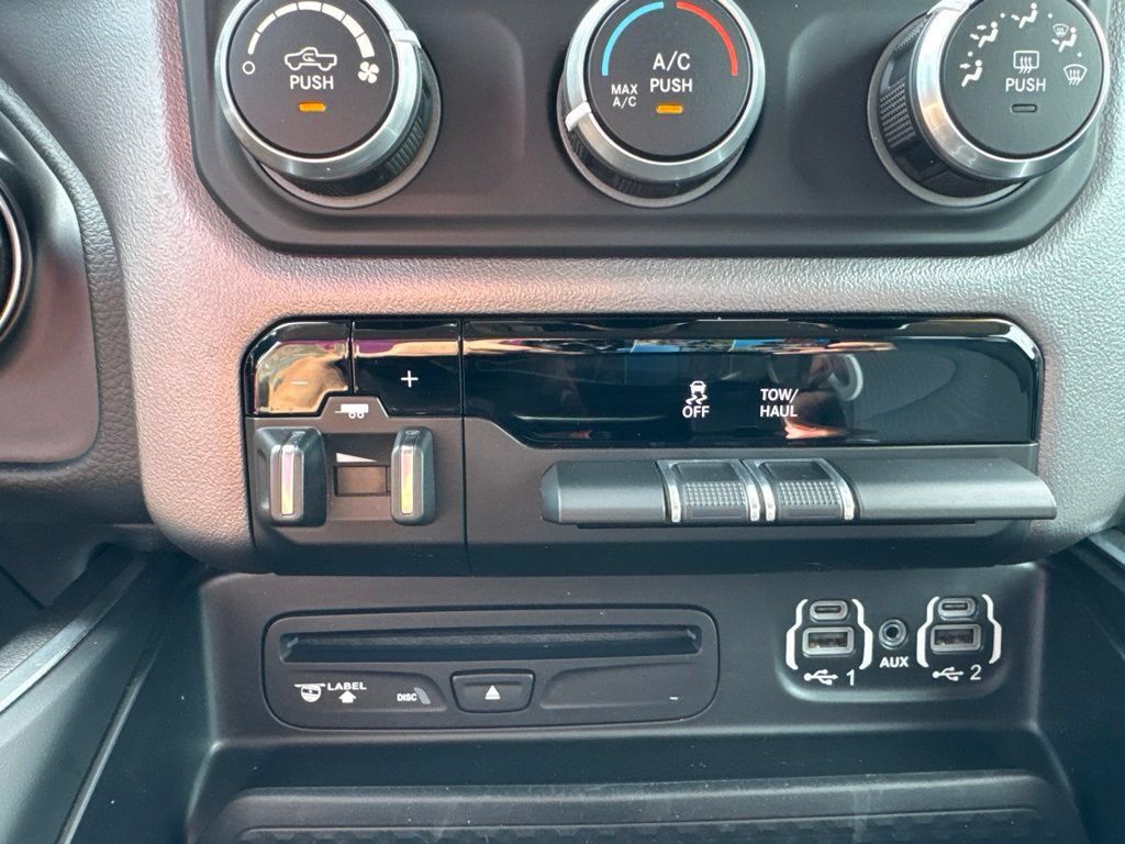 Used 2019 RAM 1500 Big Horn AWD/4WD image 15