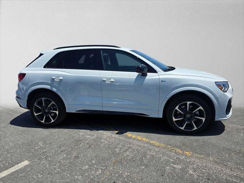 Used 2025 Audi Q3 2.0T Premium Plus w/ Premium Plus Package AWD/4WD image 2