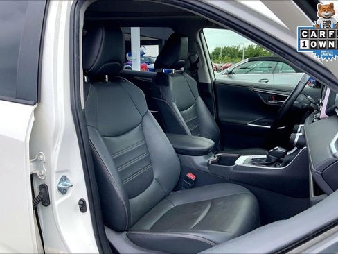 Used 2022 Toyota RAV4 Limited image 7
