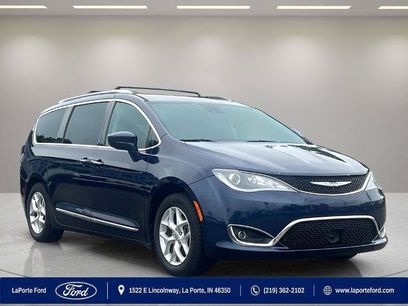 Used 2017 Chrysler Pacifica Touring-L Plus w/ Advanced Safetytec Group