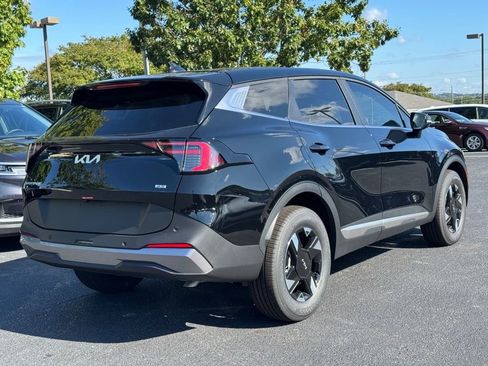 New 2026 Kia Sportage LX w/ LX Convenience Package AWD/4WD image 3