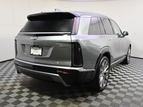 Used 2026 Cadillac Vistiq Premium Luxury AWD/4WD image 6