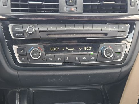 Used 2016 BMW M4 Convertible image 19