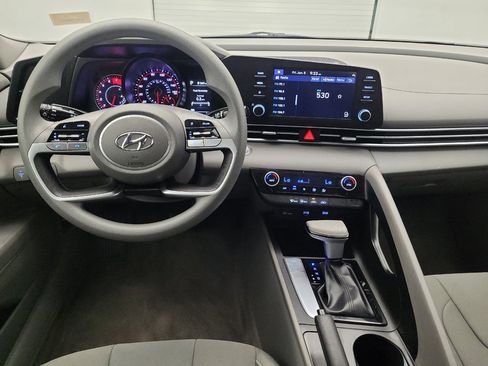Used 2023 Hyundai Elantra SEL FWD image 22