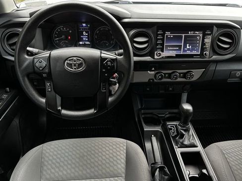 Used 2022 Toyota Tacoma SR w/ SR Convenience Package image 11
