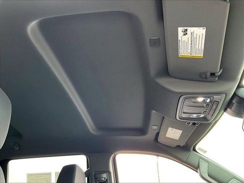 Used 2025 Chevrolet Silverado 1500 LT image 22