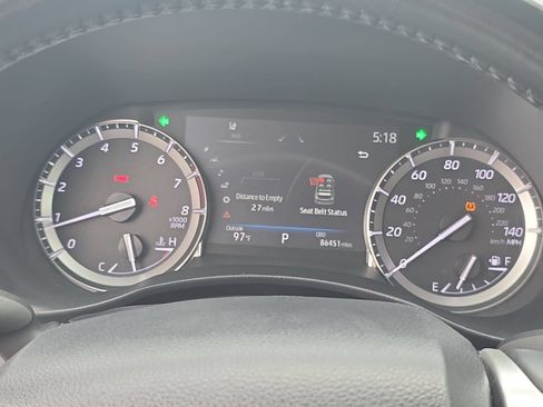 Used 2022 Toyota Highlander XLE AWD/4WD image 19