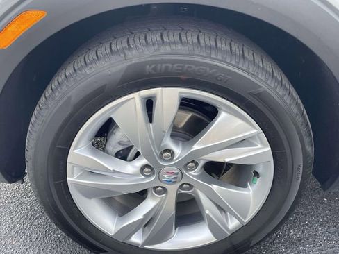Certified 2025 Buick Encore GX Preferred w/ Comfort Package FWD image 8