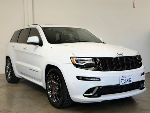 Used 2015 Jeep Grand Cherokee SRT w/ Trailer Tow Group IV AWD/4WD image 2