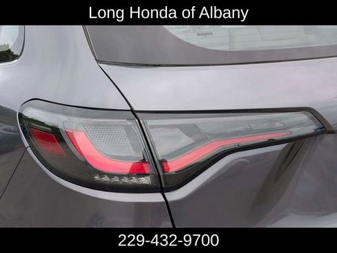 Used 2023 Honda HR-V LX image 9