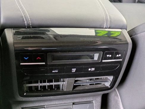 Used 2022 Acura MDX SH-AWD w/ Technology Package image 18