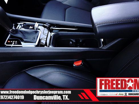 New 2026 Jeep Compass Latitude image 35