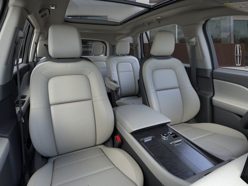 Used 2025 Lincoln Aviator Reserve w/ Illumination Package RWD image 10