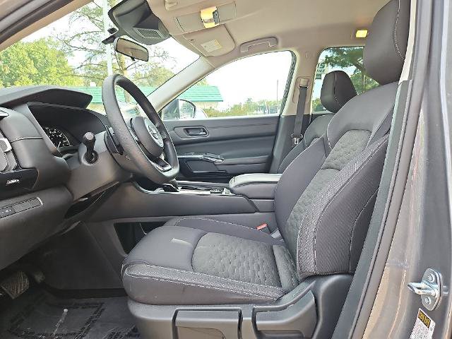 Certified 2024 Nissan Pathfinder S AWD/4WD image 16