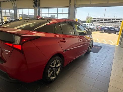 Used 2022 Toyota Prius XLE FWD image 14