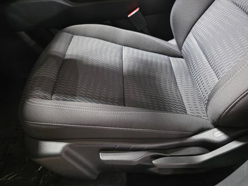 Used 2026 Chevrolet Equinox LT w/ Safety and Technology Package FWD image 23