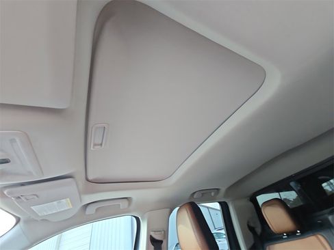 Used 2022 Ford Maverick Lariat w/ Lariat Luxury Package image 26