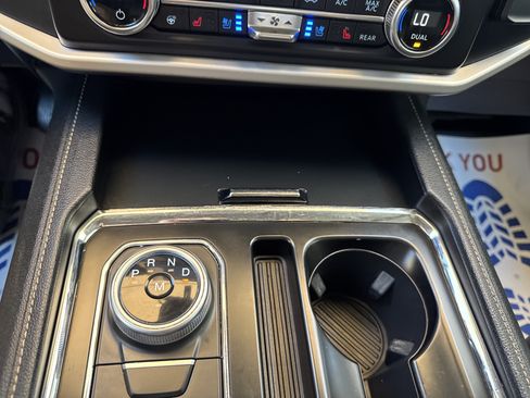 Used 2022 Ford Expedition XLT AWD/4WD image 22