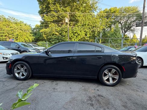 Used 2015 Dodge Charger SE w/ Sport Appearance Group RWD image 11