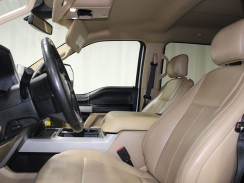 Used 2021 Ford F250 Lariat image 14