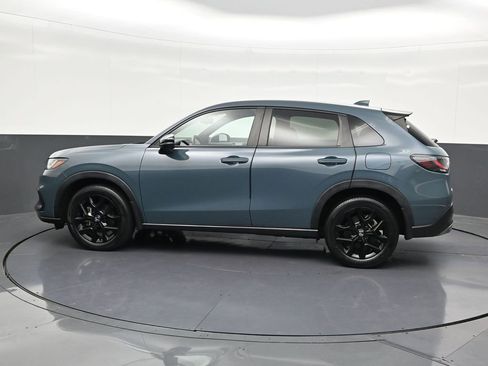 Used 2023 Honda HR-V Sport image 2