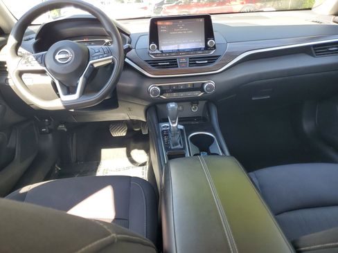 Used 2023 Nissan Altima 2.5 SV image 12