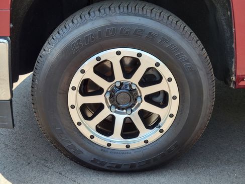 Used 2014 Chevrolet Silverado 1500 LT w/ LT Convenience Package RWD image 6