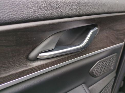 New 2026 Jeep Grand Cherokee L Limited w/ Luxury Tech Group II image 26