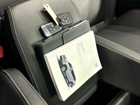 Used 2021 Volkswagen Atlas SE w/ Panoramic Sunroof Package image 38