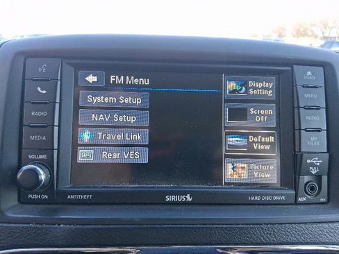 Used 2015 Chrysler Town & Country Touring-L w/ Driver Convenience Group image 34