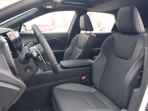 Certified 2026 Lexus RX 350h w/ Convenience Package image 34