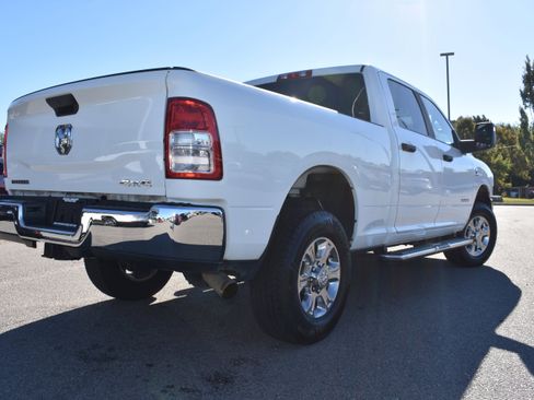 Used 2024 RAM 2500 Big Horn image 9