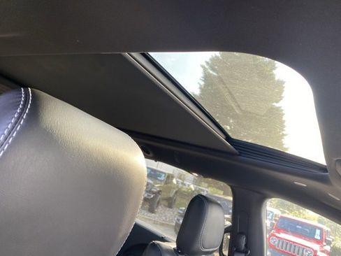 New 2026 Chrysler Pacifica Select image 31