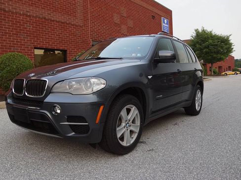 Used 2013 BMW X5 xDrive35i AWD/4WD image 2
