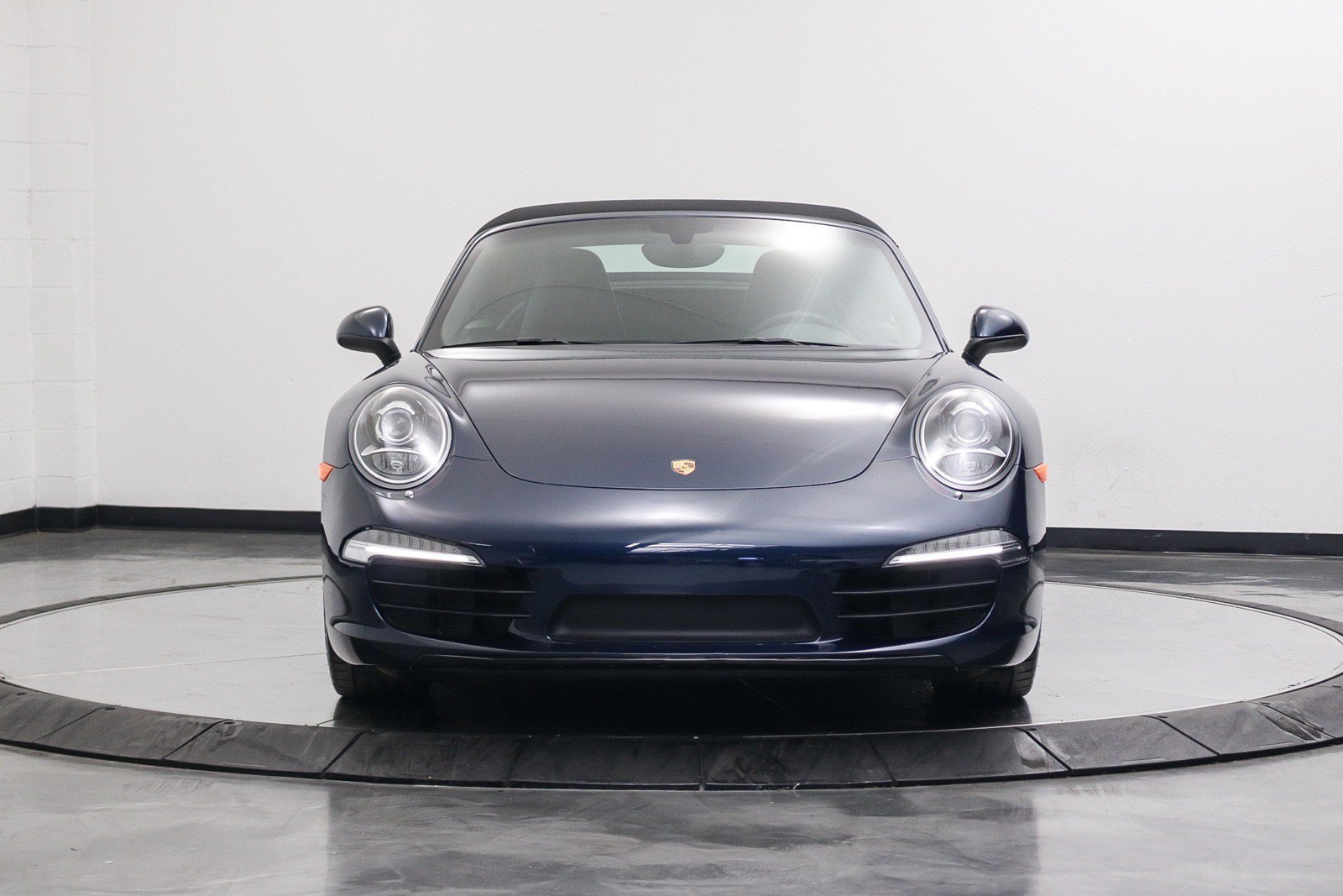 Used 2015 Porsche 911 Carrera image 34
