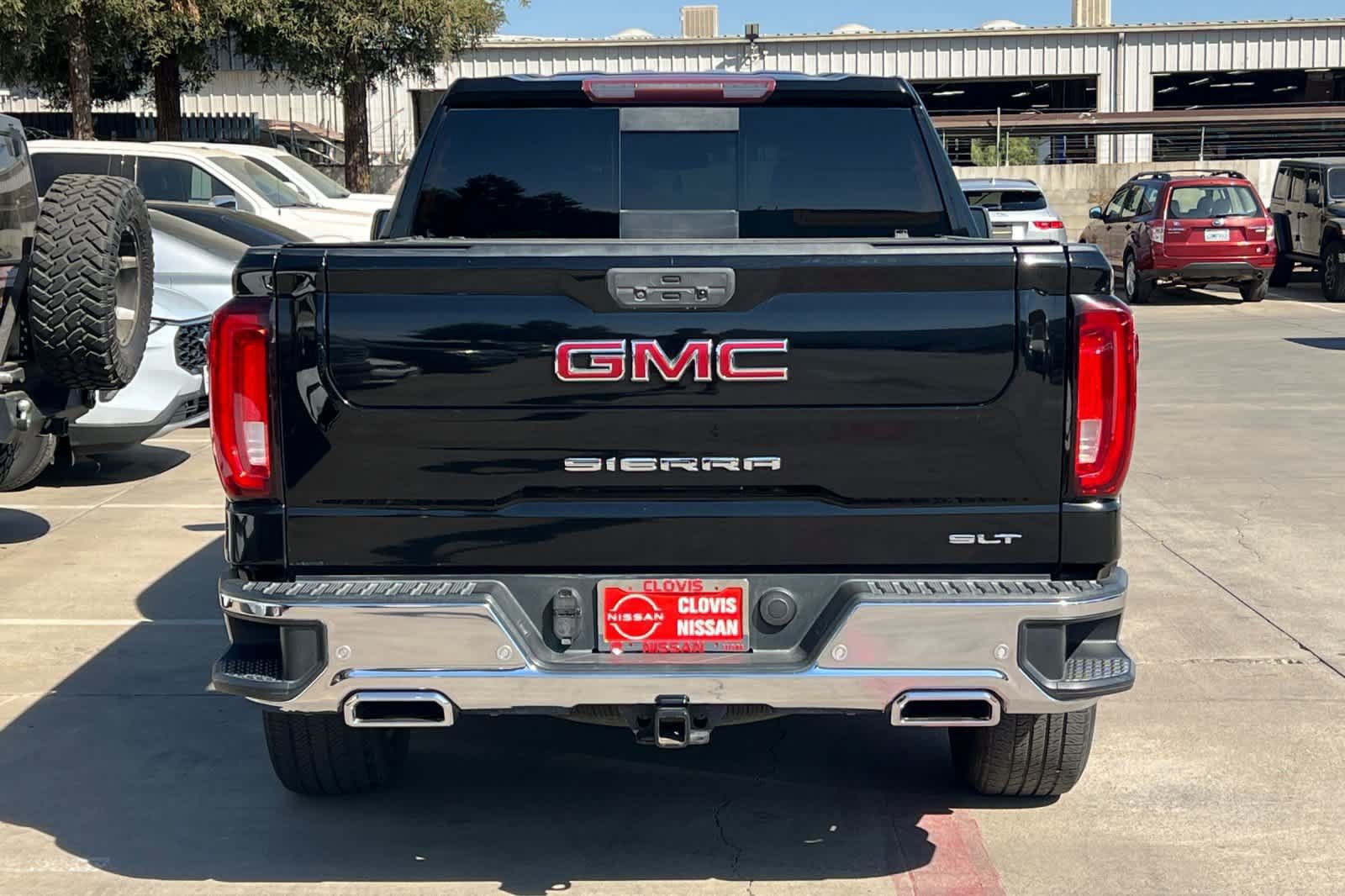 Used 2019 GMC Sierra 1500 SLT w/ SLT Premium Plus Package AWD/4WD image 8