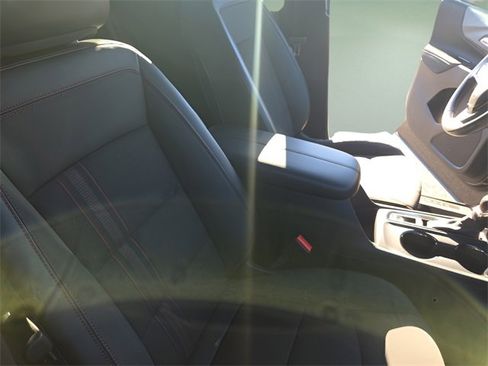 Used 2022 Chevrolet Equinox RS w/ LPO, Floor Liner Package image 31