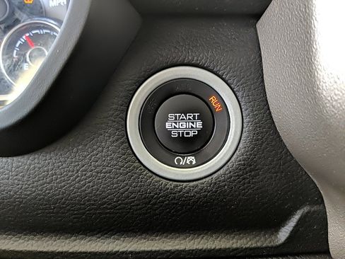 Used 2019 RAM 1500 Laramie image 25