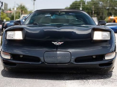 Used 2001 Chevrolet Corvette Convertible w/ Preferred Equipment Group2 RWD image 19