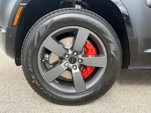 New 2026 Land Rover Defender 110 X AWD/4WD image 11