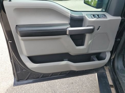 Used 2020 Ford F150 XLT image 22