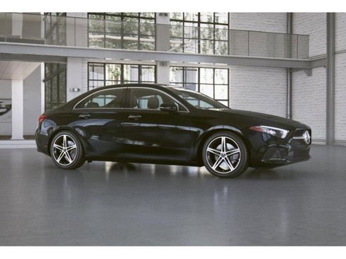 Certified 2022 Mercedes-Benz A 220 4MATIC image 26