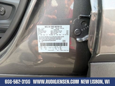 Used 2026 Ford Explorer Platinum w/ LUX Leather Package AWD/4WD image 29