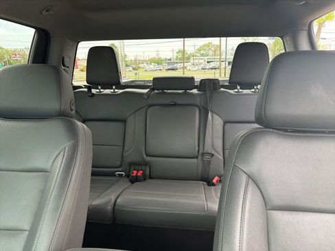 Used 2025 GMC Sierra 1500 SLT image 25