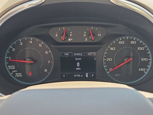 Used 2019 Chevrolet Malibu LT w/ Leather Package FWD image 11