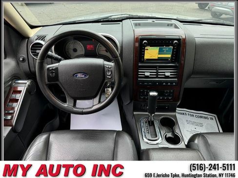 Used 2010 Ford Explorer Limited image 12