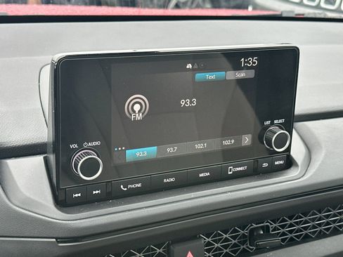 Used 2025 Honda Accord LX image 17